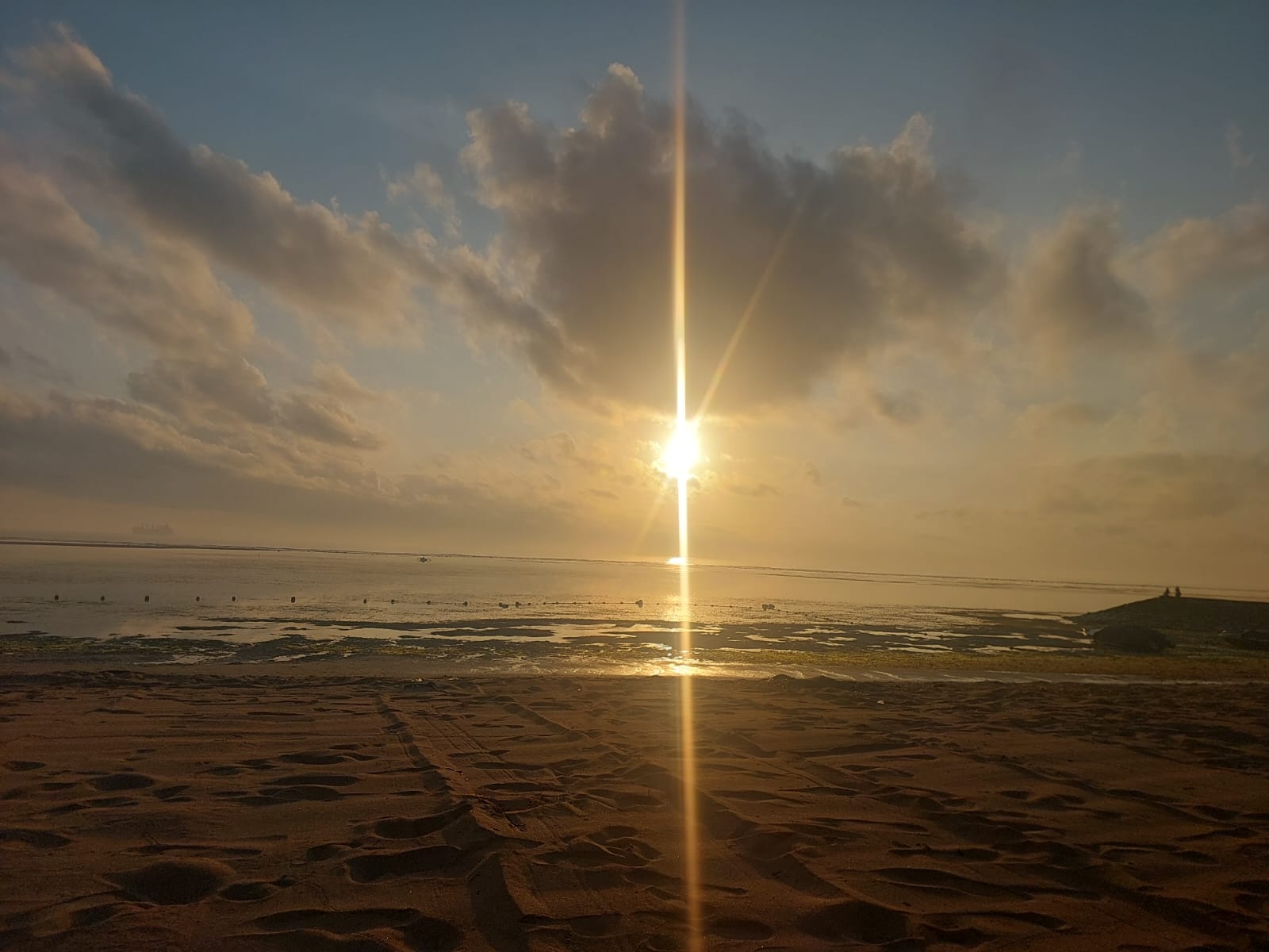 Semangat Baru Dunia Terkoneksi (Mr. Bams di Hari ke-1 ICANN87 Bali)